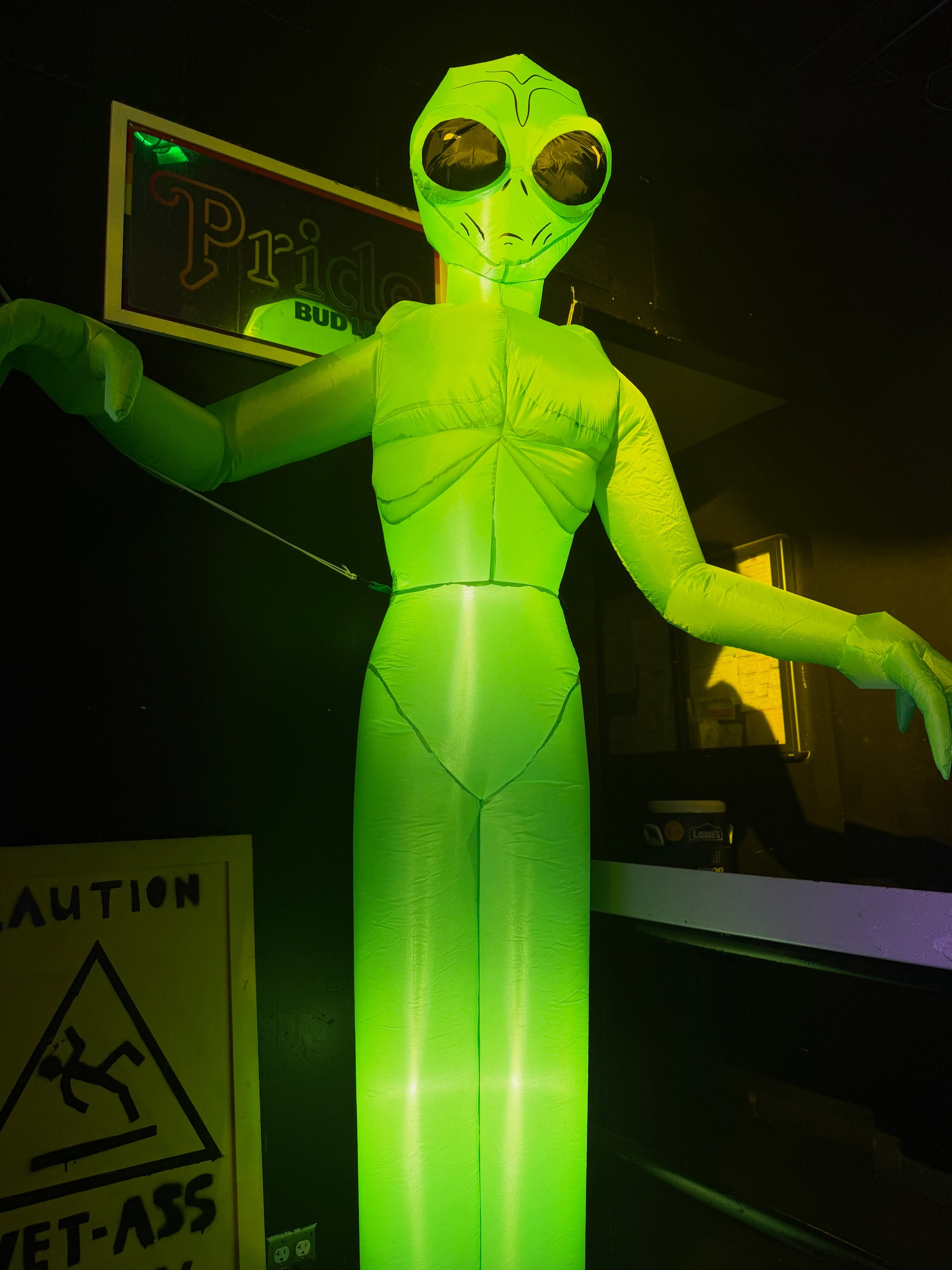 The gayliens have landed! 👽🛸 Tonight is our ALIEN DISCO party! An extraterrestrial takeover complete with UFOs, neon and cosmic creatures! Take me to your bartender! 👽 See you tonight!